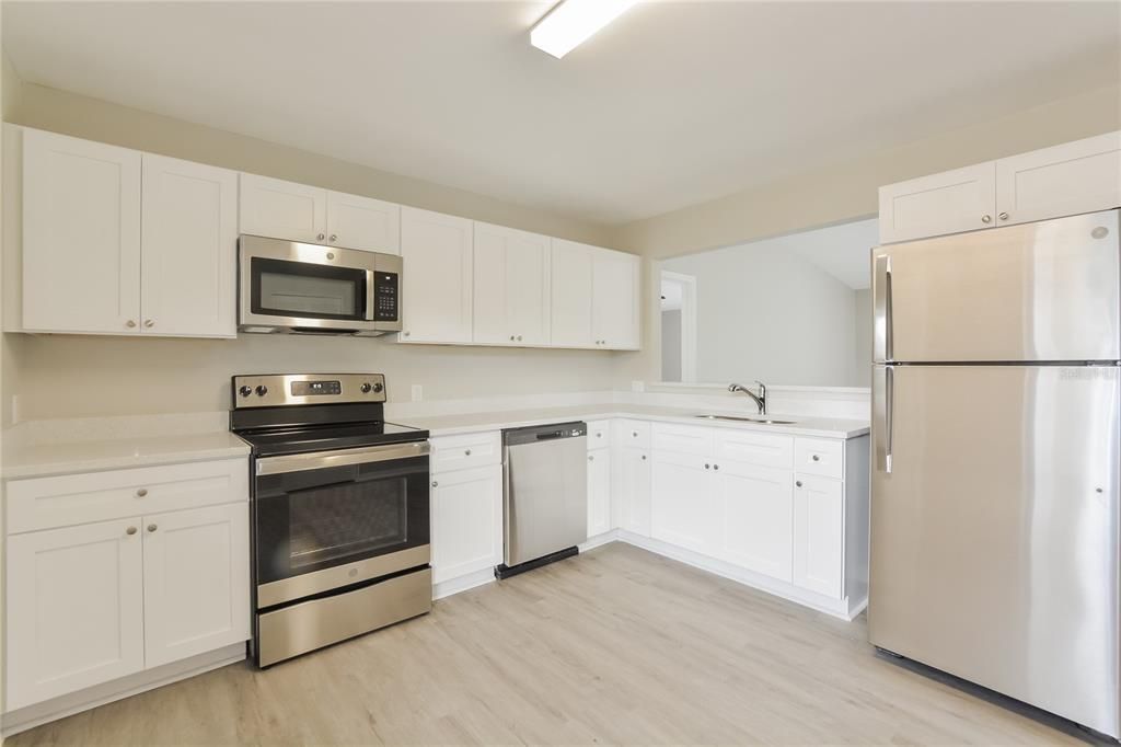 For Rent: $2,235 (3 beds, 2 baths, 1577 Square Feet)