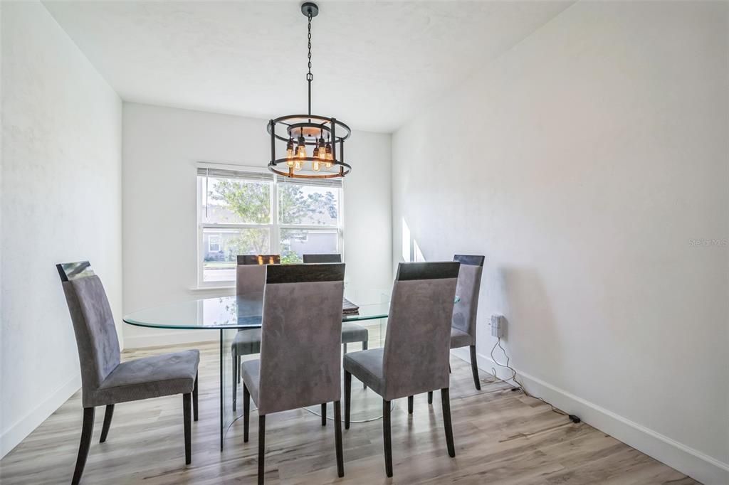 For Sale: $450,000 (3 beds, 2 baths, 1939 Square Feet)