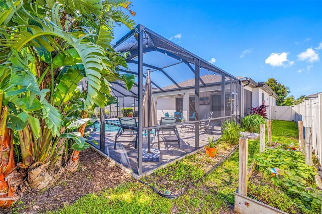 Active With Contract: $600,000 (4 beds, 3 baths, 2313 Square Feet)