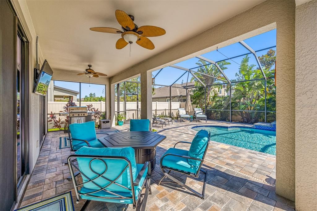 Active With Contract: $600,000 (4 beds, 3 baths, 2313 Square Feet)