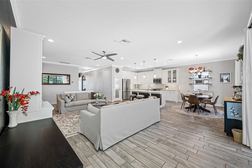 Active With Contract: $600,000 (4 beds, 3 baths, 2313 Square Feet)