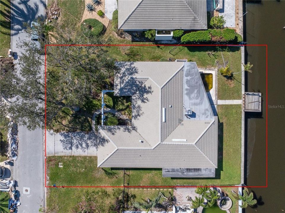 合同活跃: $1,090,000 (3 贝兹, 2 浴室, 2290 平方英尺)