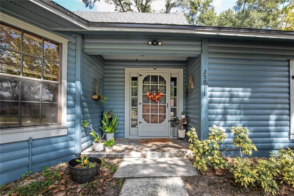 For Sale: $369,900 (3 beds, 2 baths, 1907 Square Feet)