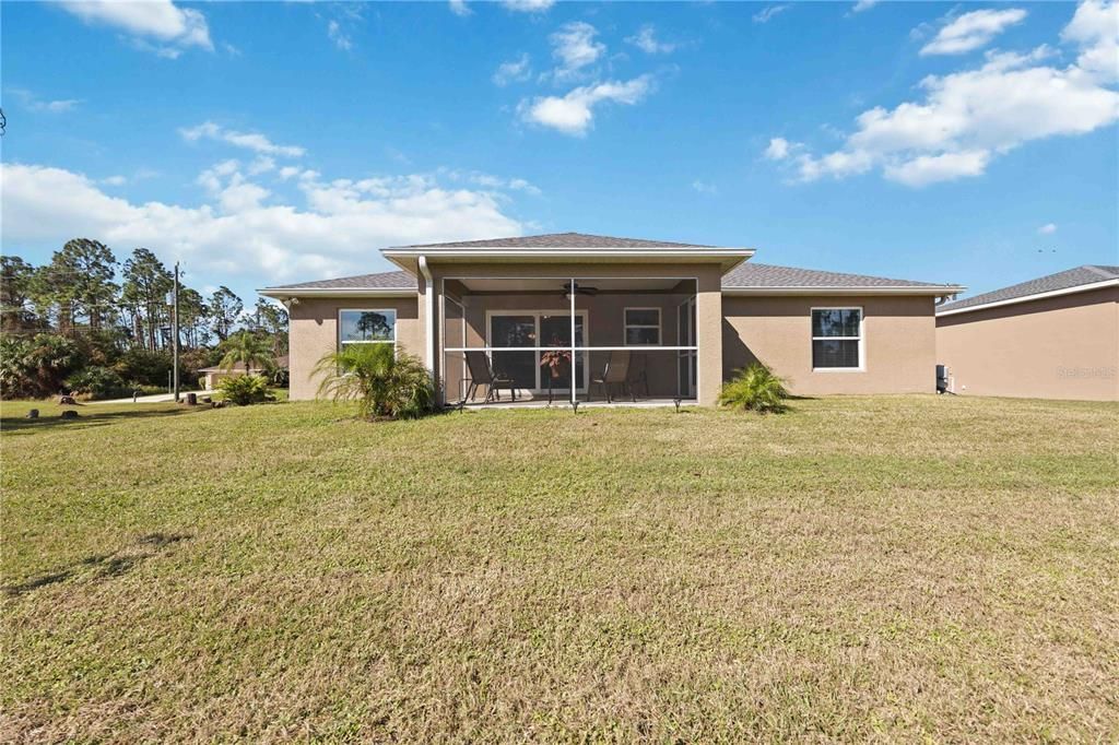 For Sale: $425,000 (3 beds, 2 baths, 1427 Square Feet)