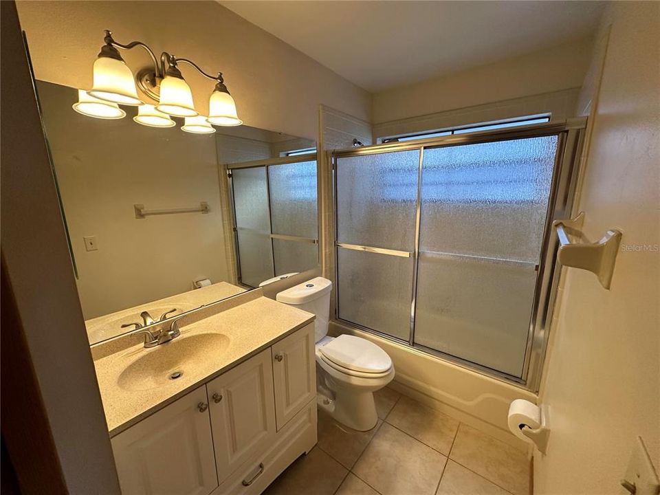 For Rent: $2,200 (2 beds, 2 baths, 1216 Square Feet)