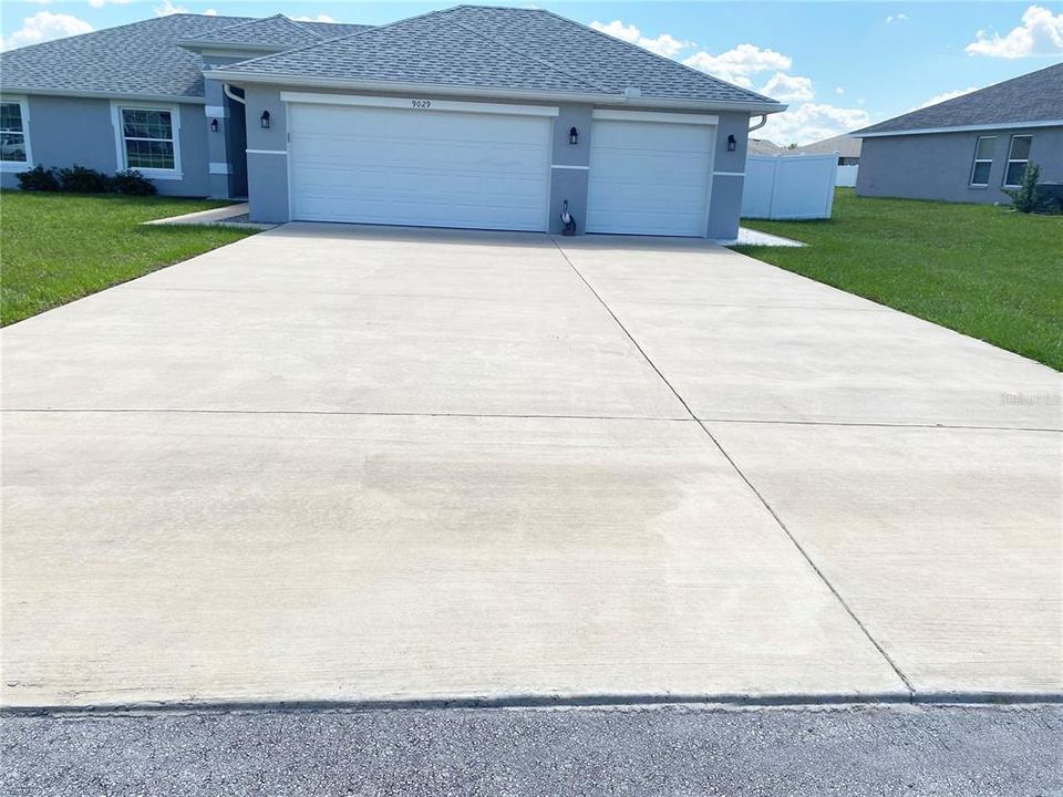 3 car driveway