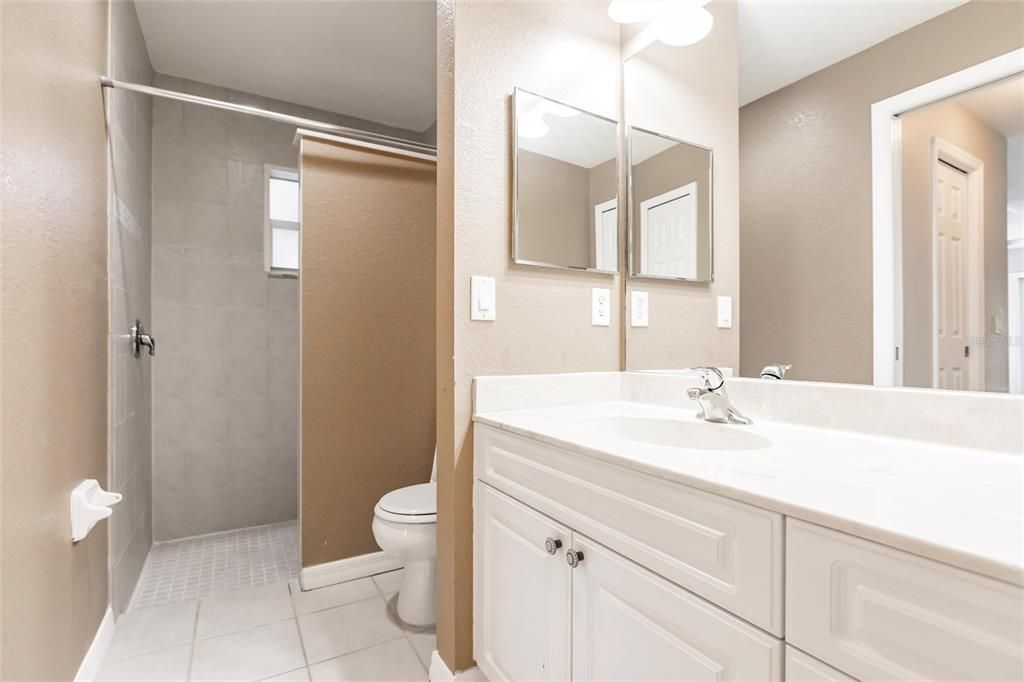 For Sale: $325,500 (3 beds, 2 baths, 1766 Square Feet)