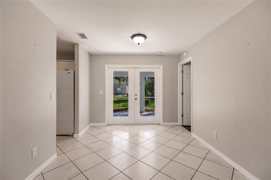 For Sale: $325,500 (3 beds, 2 baths, 1766 Square Feet)