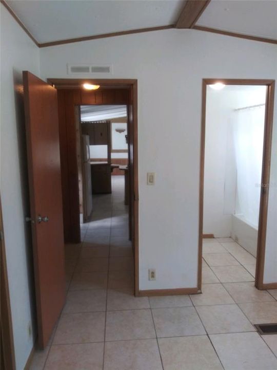 For Sale: $1,300,000 (17 beds, 0 baths, 6588 Square Feet)