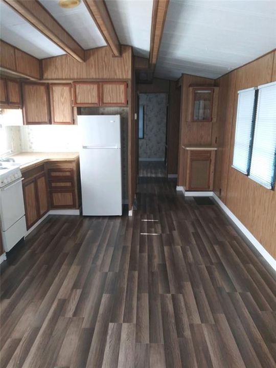 For Sale: $1,300,000 (17 beds, 0 baths, 6588 Square Feet)