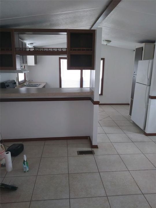 For Sale: $1,300,000 (17 beds, 0 baths, 6588 Square Feet)