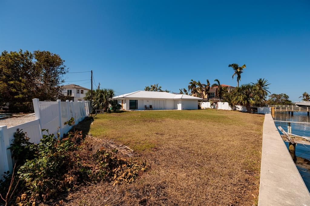 En Venta: $1,470,000 (0.34 acres)