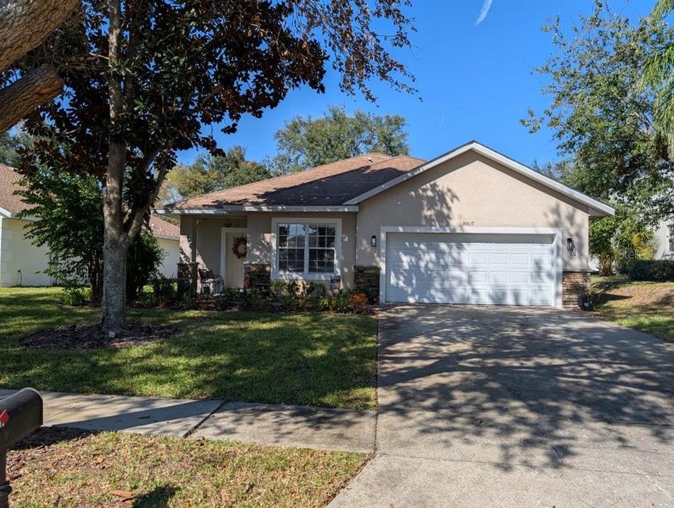 For Sale: $409,900 (4 beds, 2 baths, 2143 Square Feet)