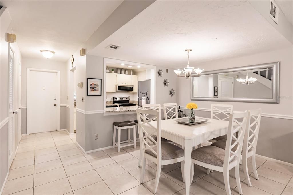 For Sale: $254,900 (2 beds, 2 baths, 1343 Square Feet)