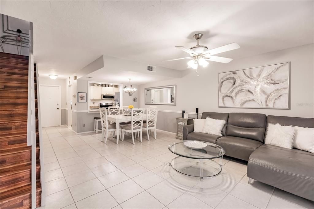 For Sale: $254,900 (2 beds, 2 baths, 1343 Square Feet)