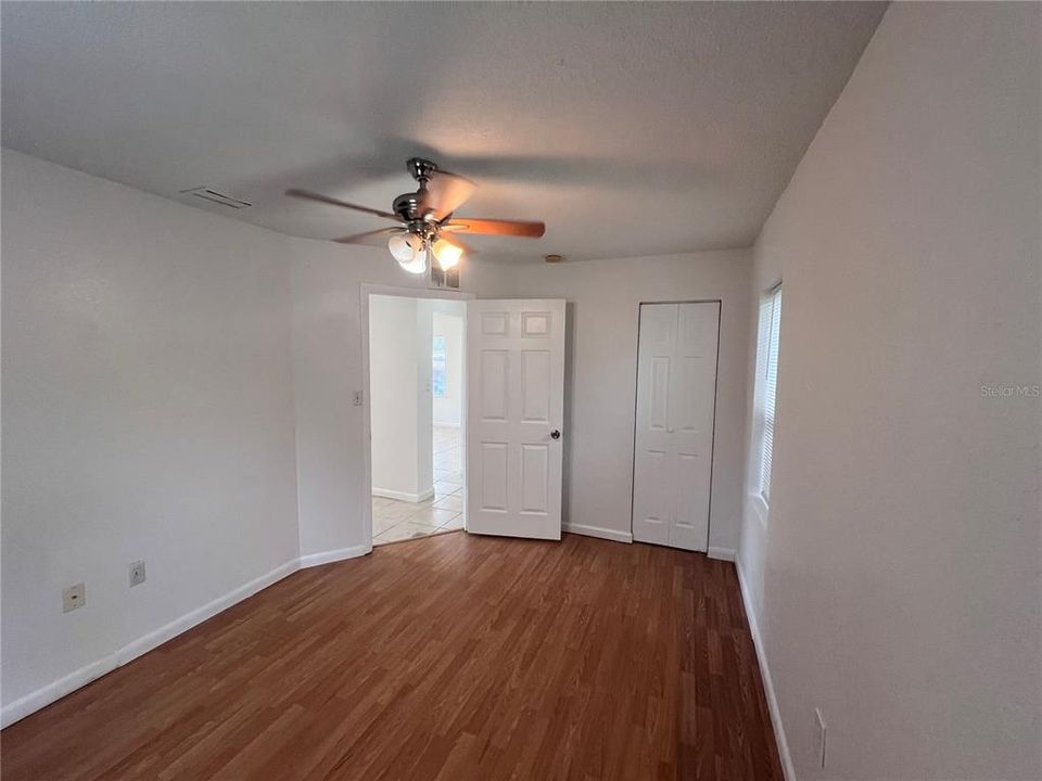 For Sale: $199,900 (2 beds, 1 baths, 831 Square Feet)