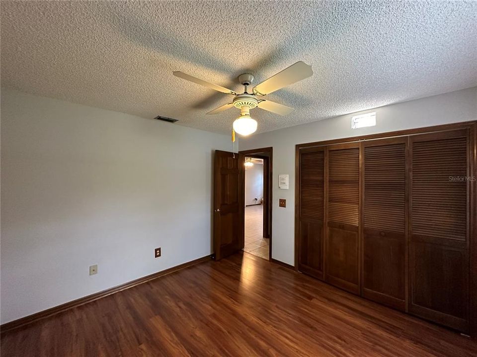 For Rent: $2,150 (3 beds, 2 baths, 1923 Square Feet)