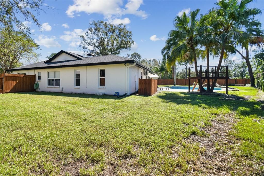 For Sale: $625,000 (3 beds, 2 baths, 1967 Square Feet)