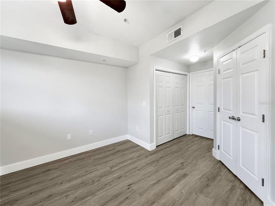 For Rent: $2,525 (1 beds, 1 baths, 934 Square Feet)