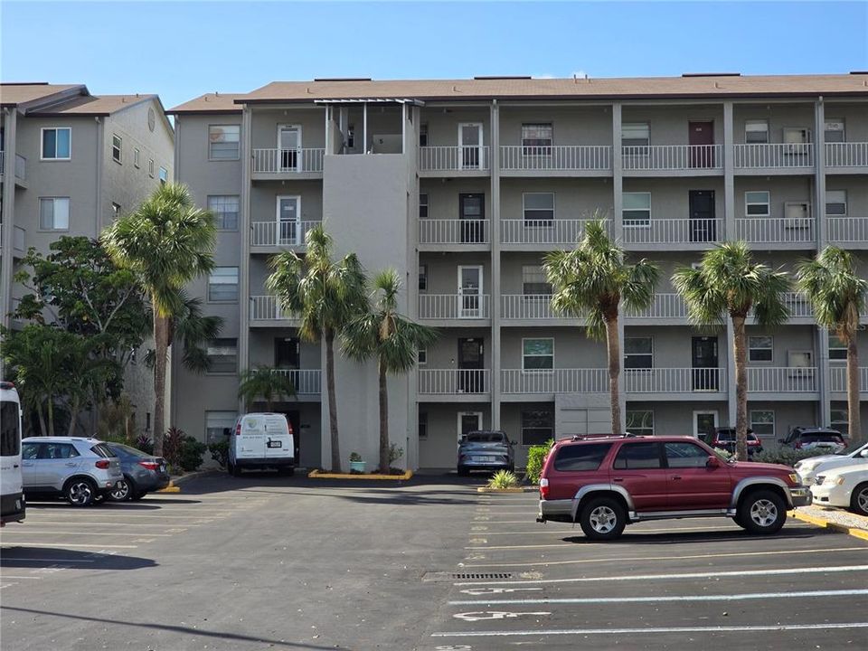 Vendido Recientemente: $125,000 (2 camas, 2 baños, 1144 Pies cuadrados)