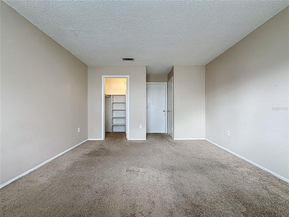 For Sale: $144,500 (1 beds, 1 baths, 765 Square Feet)