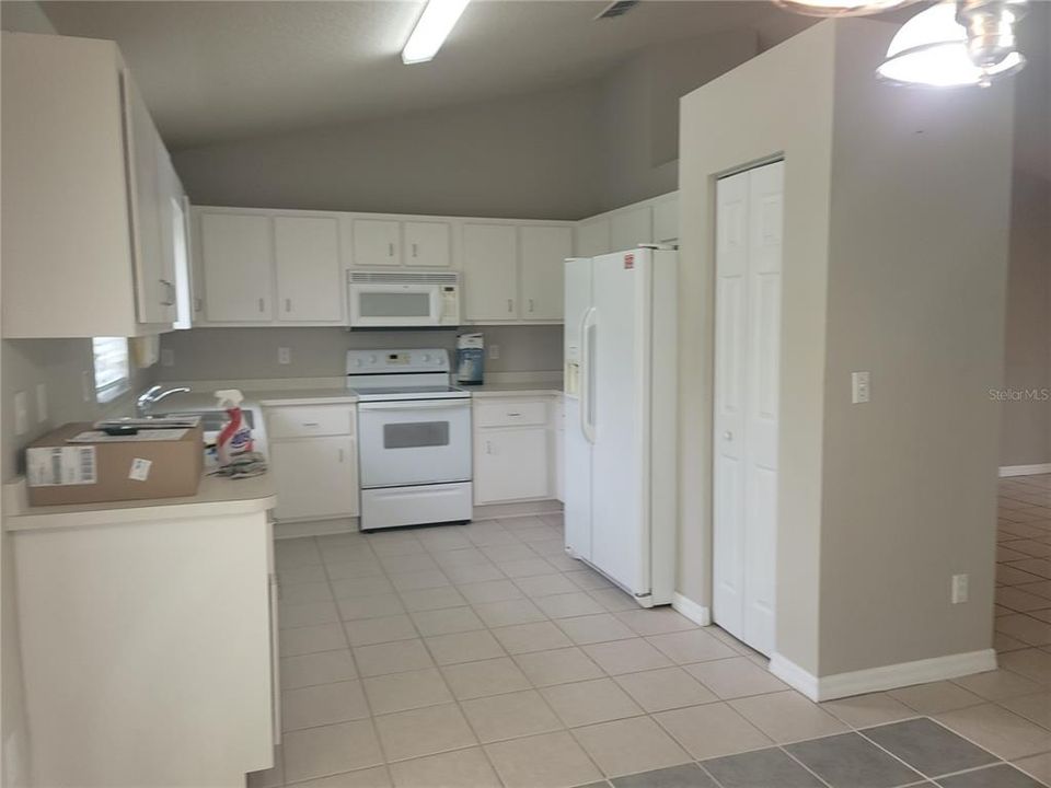 For Rent: $1,725 (3 beds, 2 baths, 1461 Square Feet)