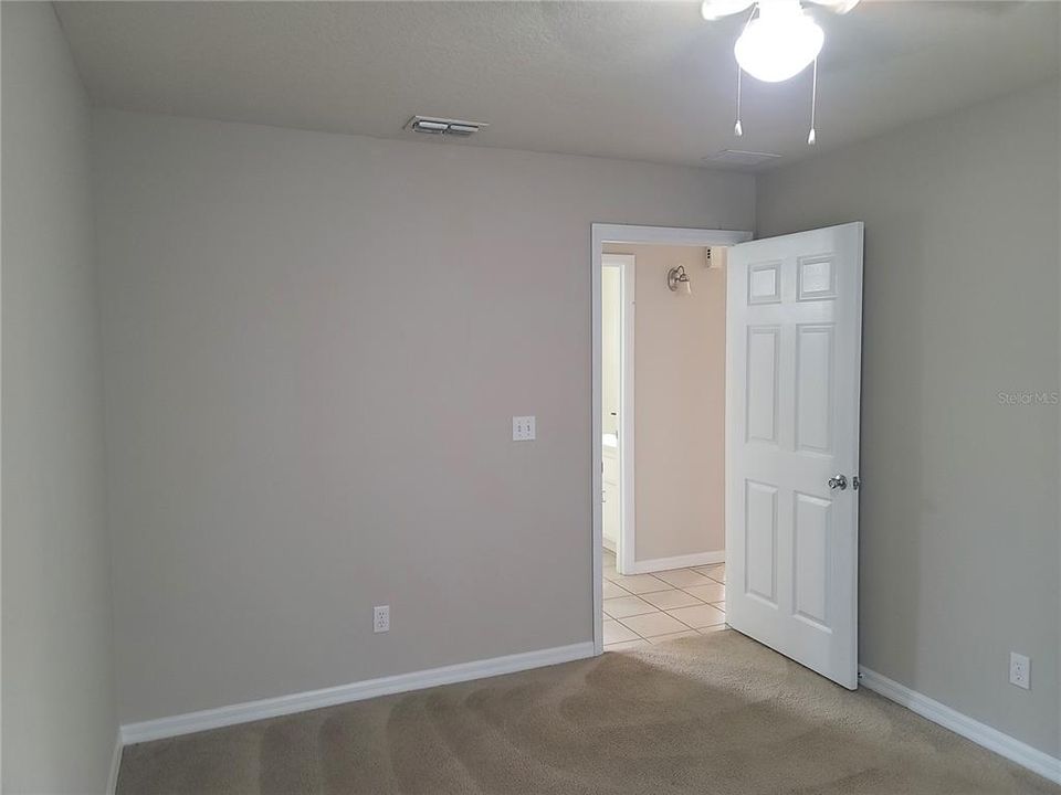 For Rent: $1,725 (3 beds, 2 baths, 1461 Square Feet)