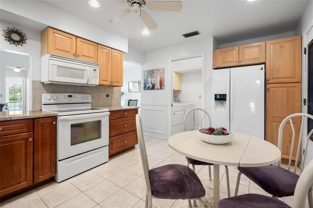 For Sale: $279,900 (2 beds, 2 baths, 1499 Square Feet)