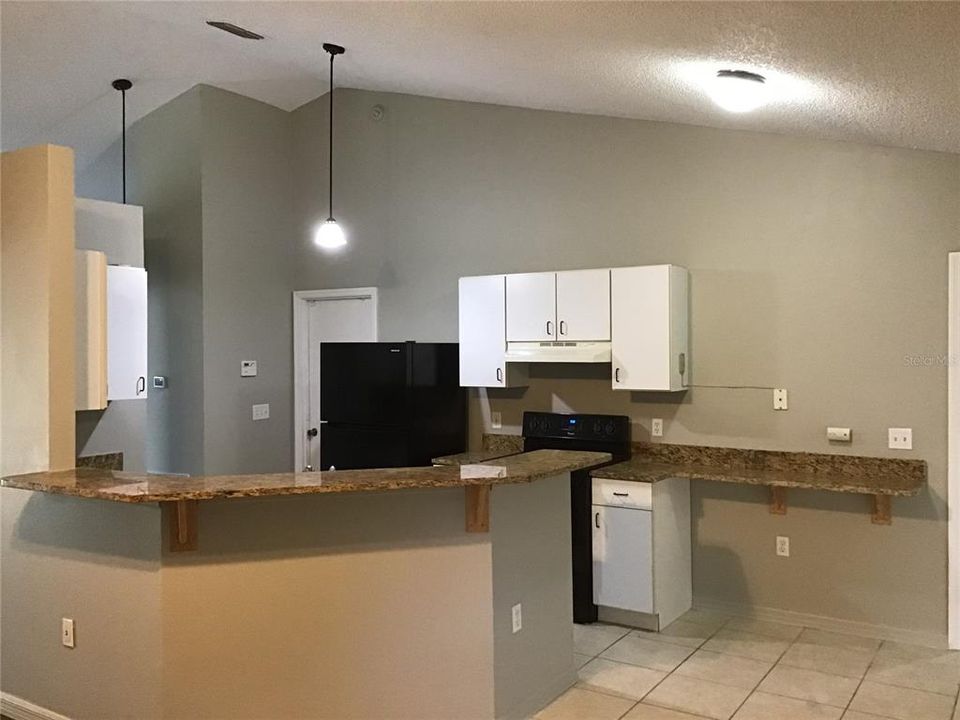 For Rent: $1,925 (3 beds, 2 baths, 1559 Square Feet)