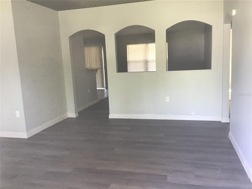 For Rent: $1,925 (3 beds, 2 baths, 1559 Square Feet)