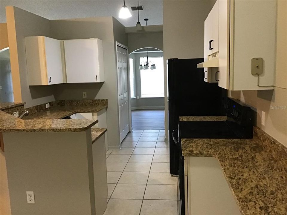 For Rent: $1,925 (3 beds, 2 baths, 1559 Square Feet)