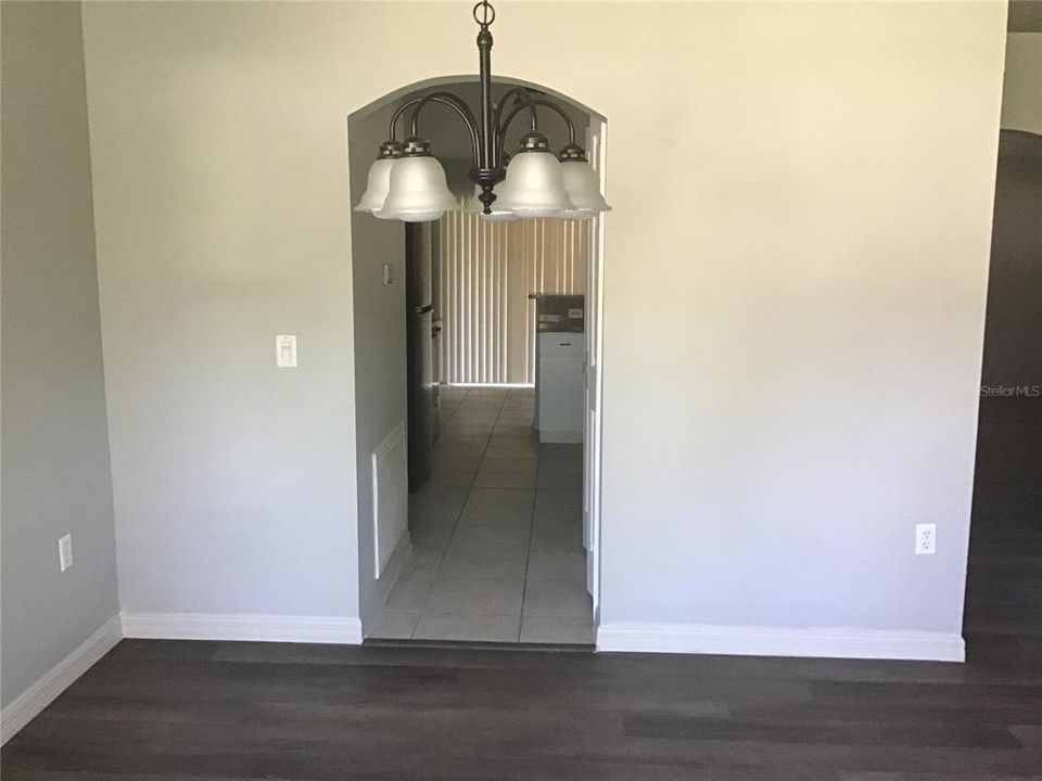 For Rent: $1,925 (3 beds, 2 baths, 1559 Square Feet)