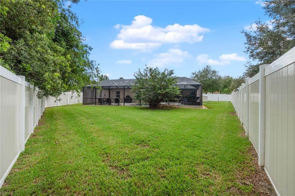 For Sale: $385,000 (3 beds, 2 baths, 1954 Square Feet)