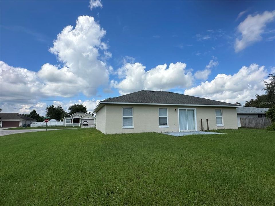 For Sale: $310,000 (3 beds, 2 baths, 1245 Square Feet)