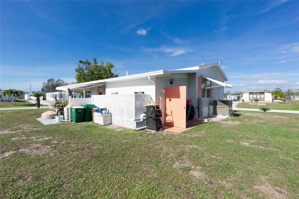 For Sale: $269,900 (2 beds, 2 baths, 1498 Square Feet)