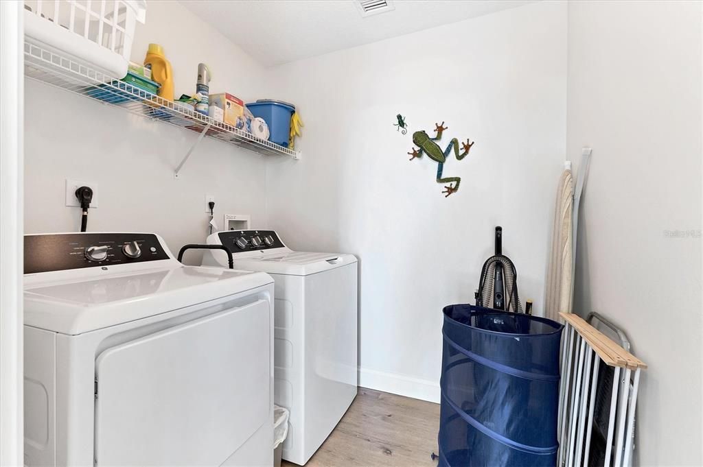 For Sale: $739,000 (2 beds, 2 baths, 1470 Square Feet)