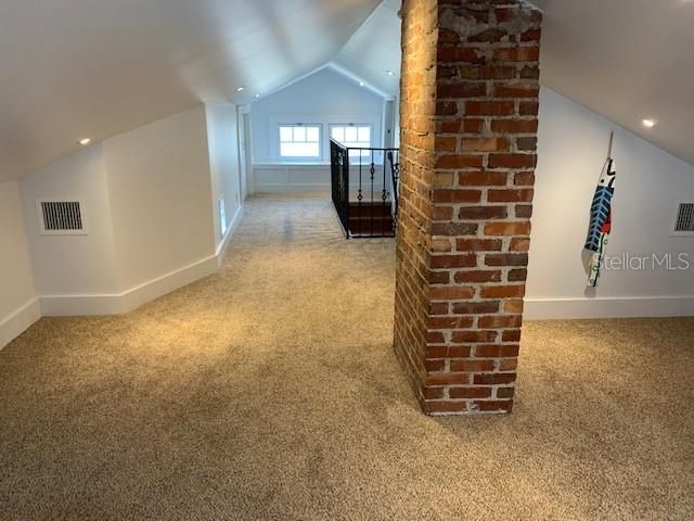 For Rent: $3,200 (2 beds, 1 baths, 1440 Square Feet)