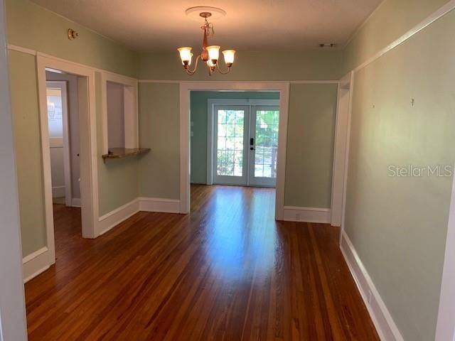 For Rent: $3,200 (2 beds, 1 baths, 1440 Square Feet)