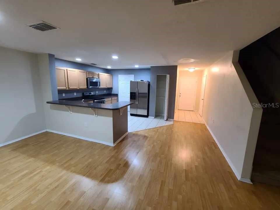 En Venta: $305,000 (2 camas, 2 baños, 1386 Pies cuadrados)