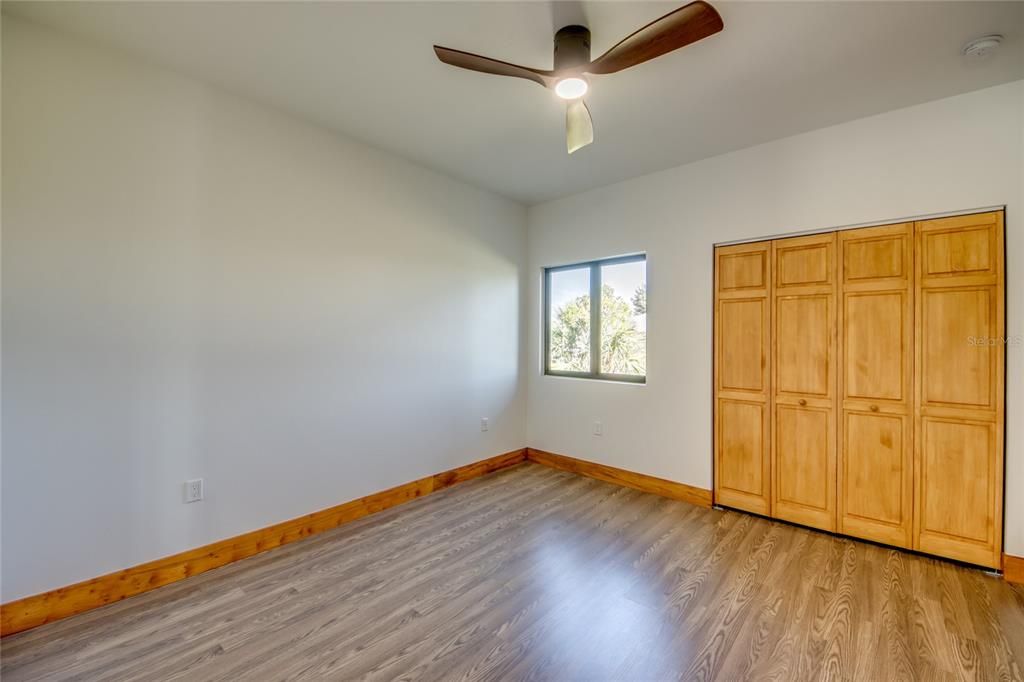 For Sale: $380,000 (2 beds, 2 baths, 1495 Square Feet)