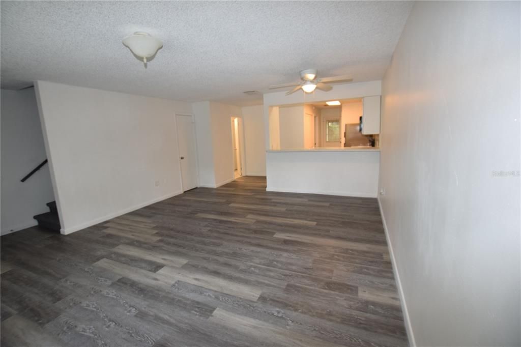 For Rent: $1,875 (3 beds, 2 baths, 1322 Square Feet)