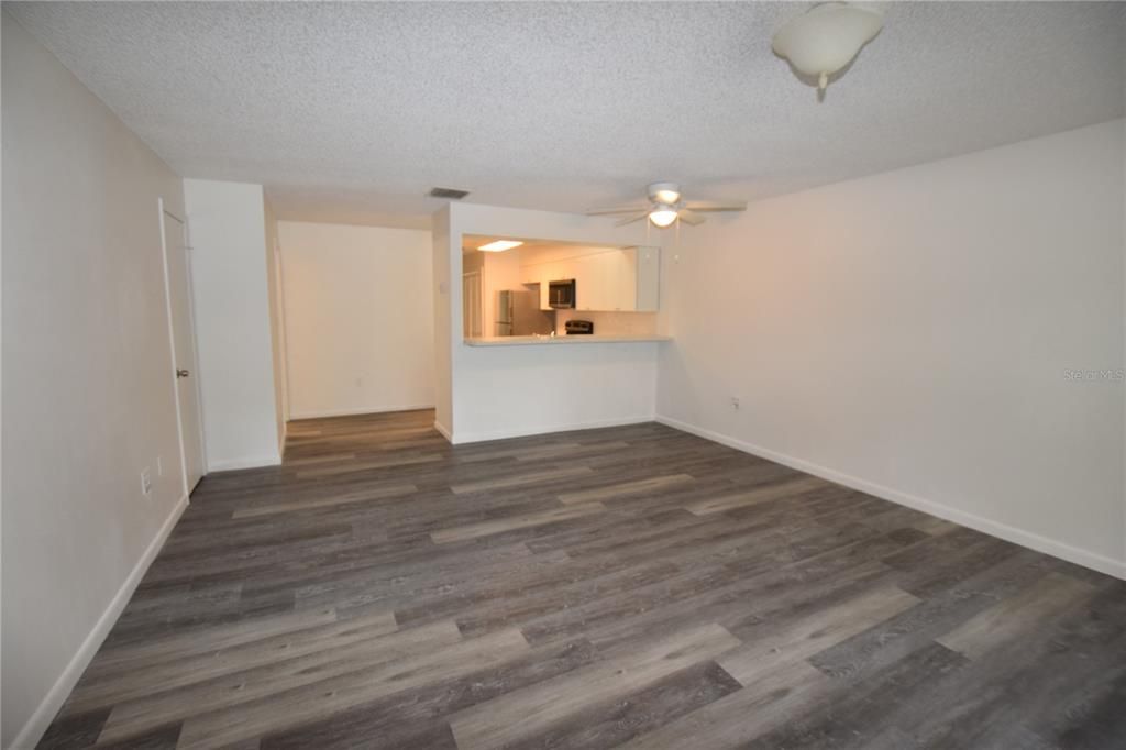 For Rent: $1,875 (3 beds, 2 baths, 1322 Square Feet)