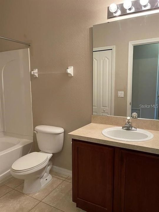 For Rent: $2,400 (3 beds, 2 baths, 1771 Square Feet)