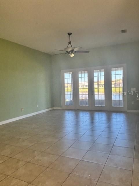 For Rent: $2,400 (4 beds, 3 baths, 2756 Square Feet)