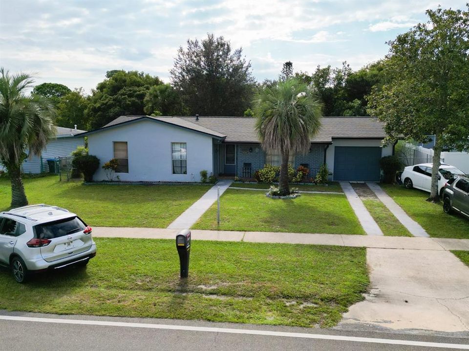 For Sale: $290,000 (3 beds, 2 baths, 1353 Square Feet)