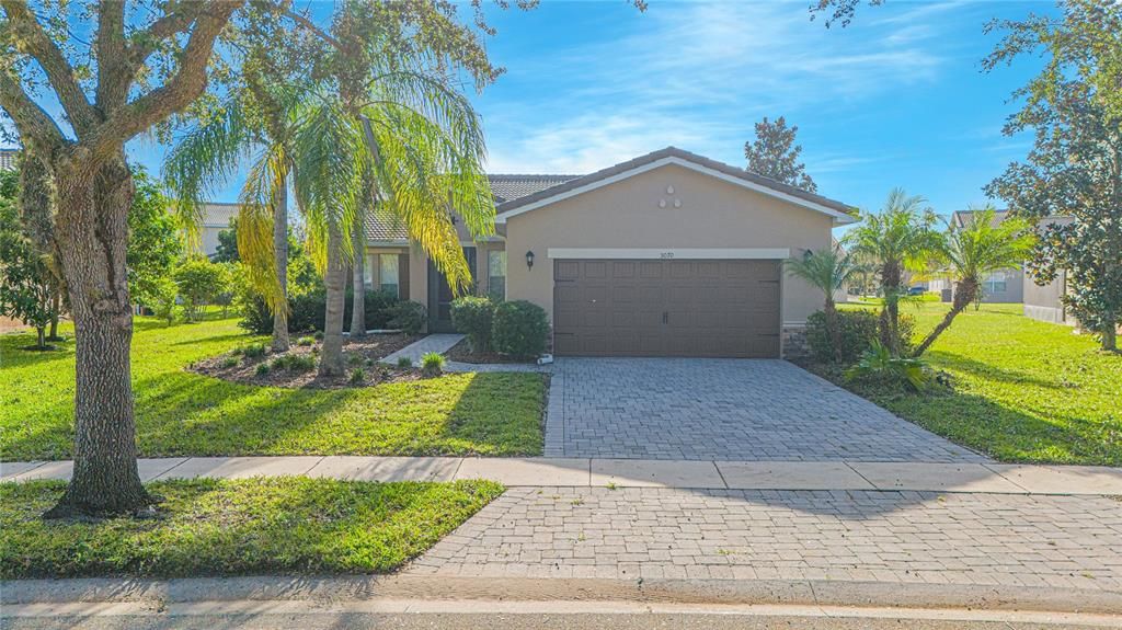 For Sale: $399,000 (3 beds, 2 baths, 1971 Square Feet)