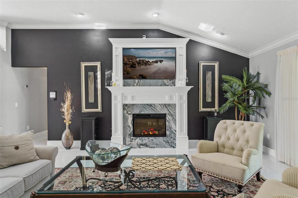 Living Room with Electric Auto-Controlled Fireplace