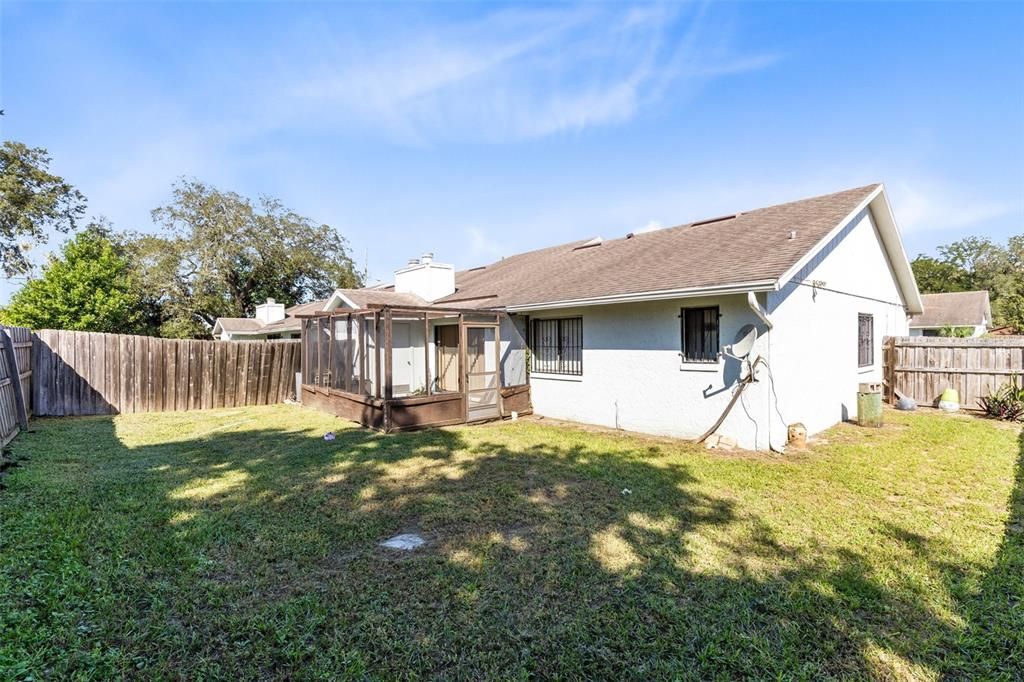 For Sale: $165,000 (3 beds, 2 baths, 1179 Square Feet)