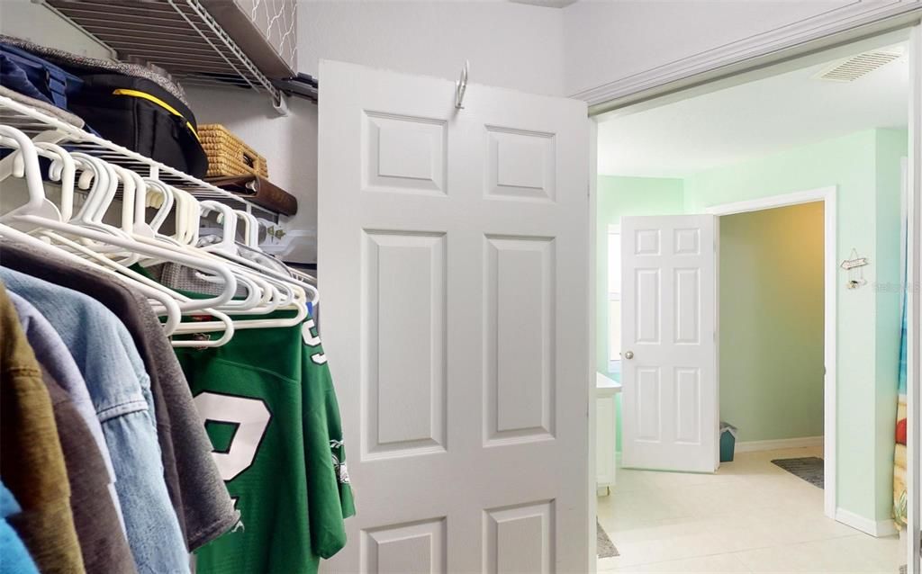 Walk-in closet