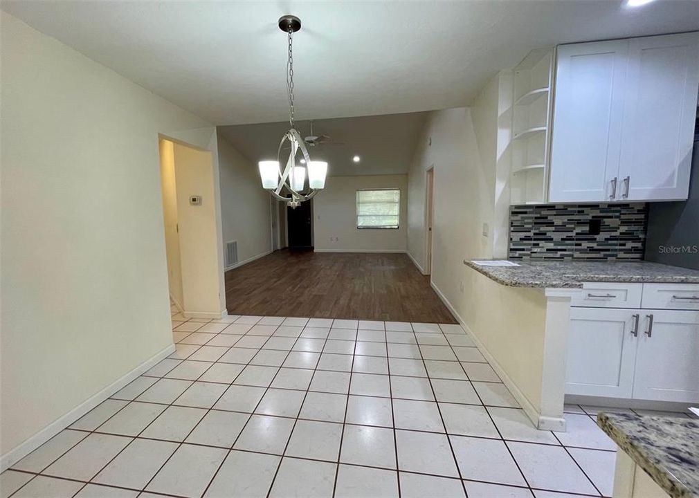 For Rent: $2,650 (3 beds, 2 baths, 1228 Square Feet)